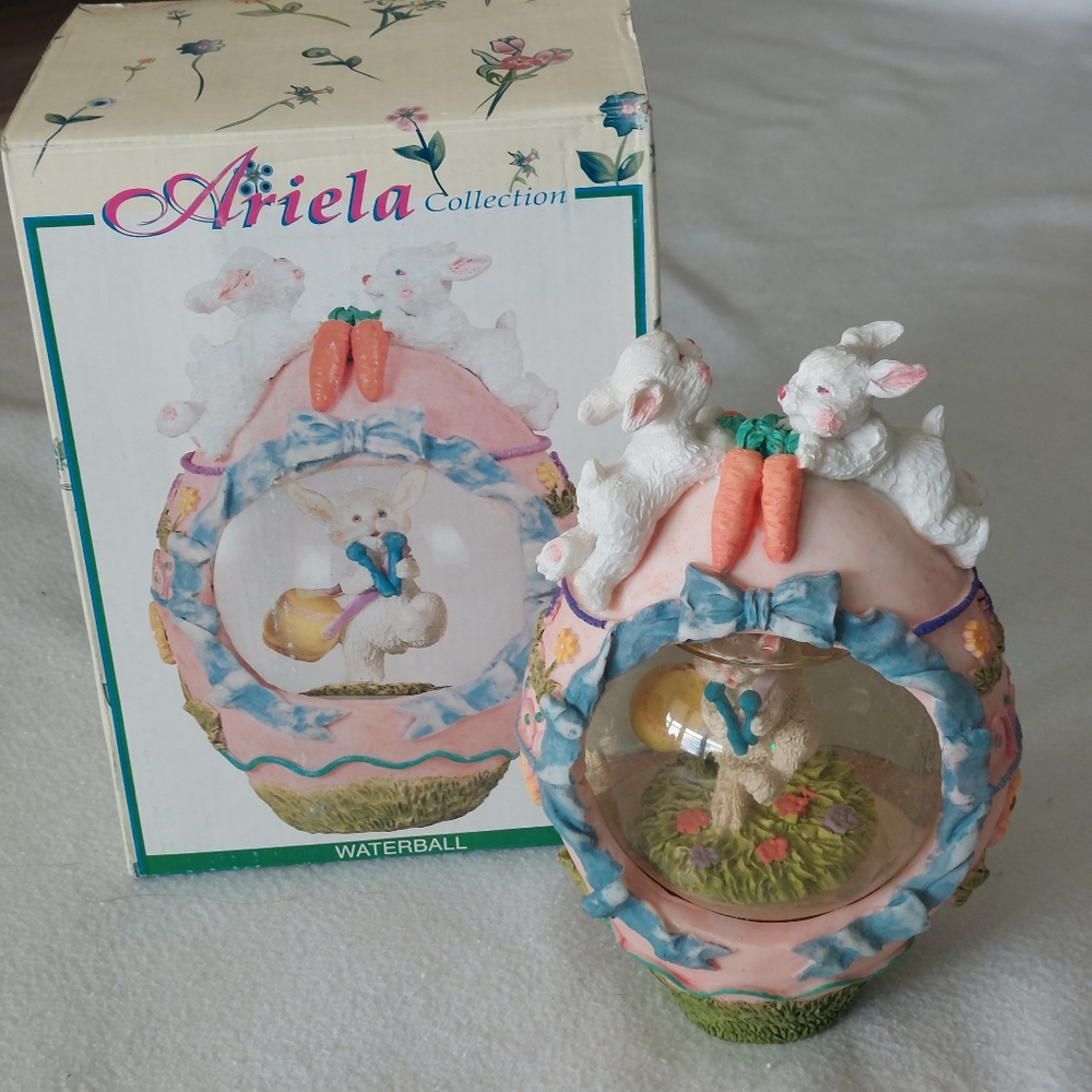 ARIELA Collection Easter Waterball NIB